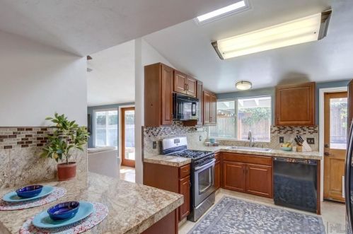 5551 Gala Ave, San Diego CA  92120-1807 exterior