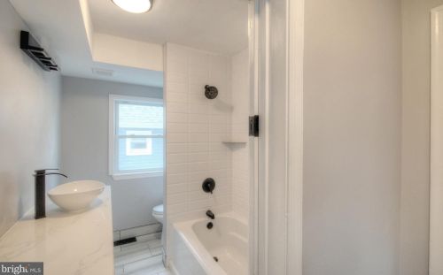 219 5th Ave, Runnemede NJ  08078-1313 exterior