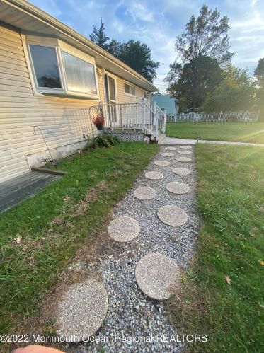 134 Huntley Ave, Berkeley Township NJ  08721-1318 exterior