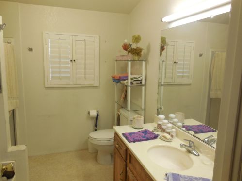 69420 Poolside Dr, Desert Hot Springs CA  92241-8714 exterior