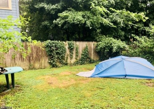 1065 Jaques Ave, Rahway NJ 07065-3927 exterior