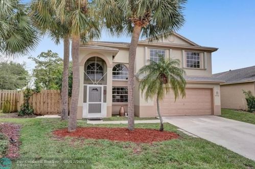 8908 Aubrey Ln, Boynton Beach, FL 33472-5102