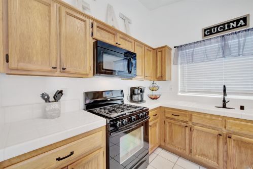 625 Evans Rd, Liberty Farms CA  95620-4272 exterior