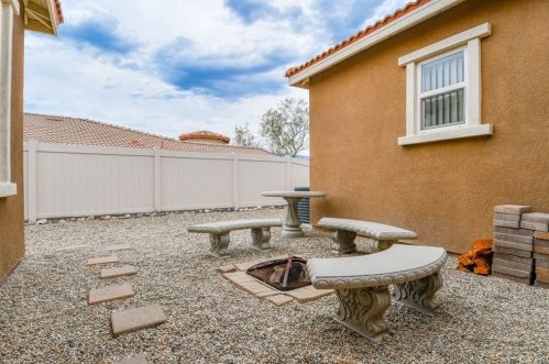 11836 Skylark St, Desert Hot Springs CA  92240-2028 exterior