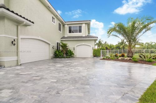 3981 186th Way, Hollywood, FL 33029-2720