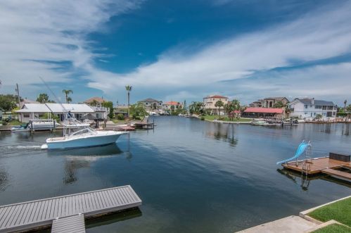 3325 Gulf Winds Cir, Brooksville FL  34607-3027 exterior