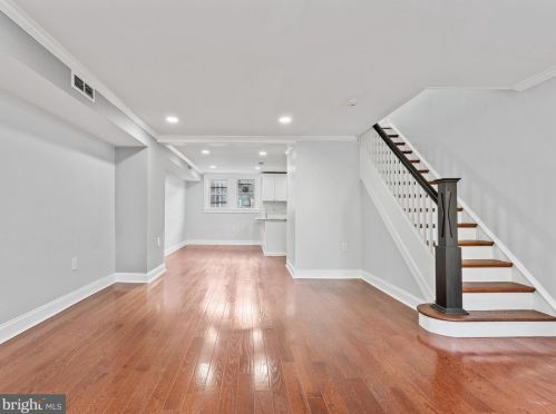 6634 Guyer Ave, Philadelphia PA  19142-2603 exterior