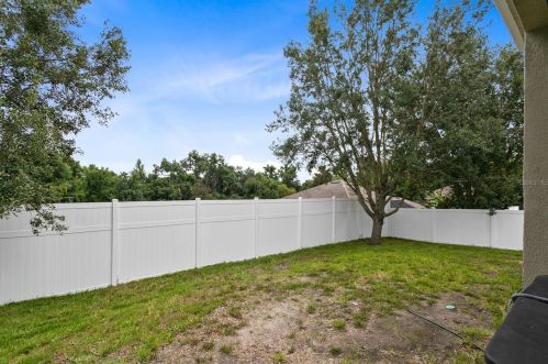 2424 Pond Cove Way, Apopka FL  32712-4886 exterior