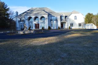 1 Lovett Rd, Oxford, MA 01540-1805
