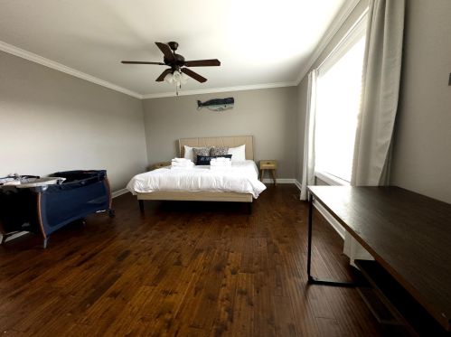 724 Joshua Ln, Lake Geneva WI  53147-4746 exterior