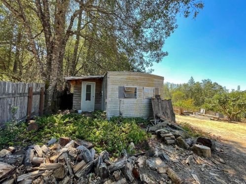22619 Eastside Rd, Willits CA  95490-9780 exterior