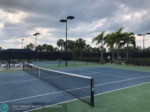 10676 Hartwick Dr, Fort Pierce FL  34987-1923 exterior