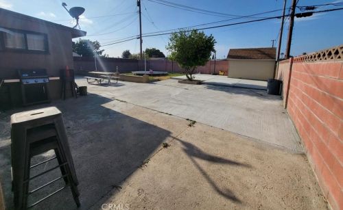 9731 Colchester Dr, Anaheim, CA 92804-4211