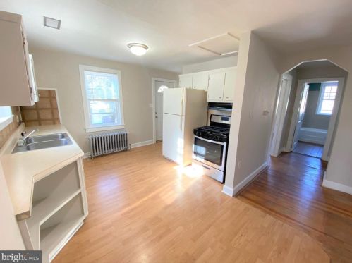 2886 Quakerbridge Rd, Trenton NJ  08619-1641 exterior