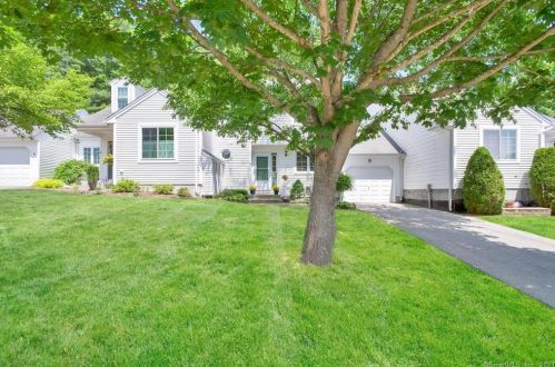 18 Fort Griswold Ln, North Windham, CT 06250-1555