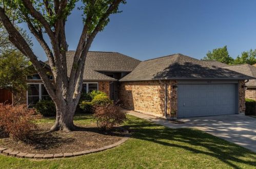 3612 Crosswicks Ct, Fort Worth, TX 76137-1333