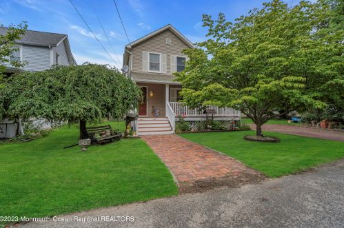 800 Walling Ave, Belmar, NJ 07719-3129