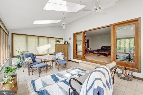 813 Marlboro Spring Rd, Kennett Sq PA  19348-1313 exterior