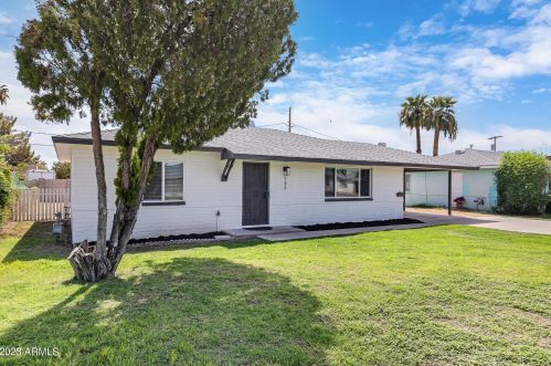 133 7th Dr, Mesa, AZ 85210-8513