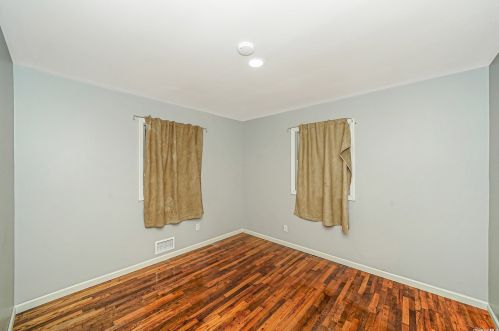 20 Market St, South Setauket NY  11720-2259 exterior