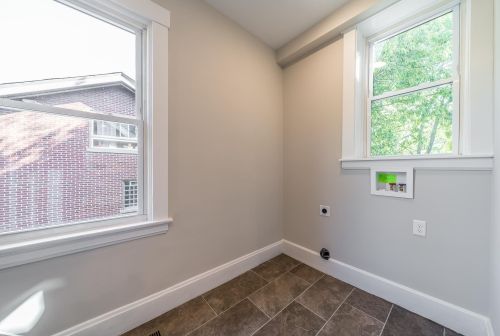 18 Taylor Ave, Newport KY  41075-1336 exterior