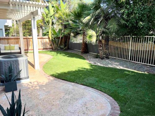 4325 Corte De La Fonda, San Diego CA  92130-2126 exterior
