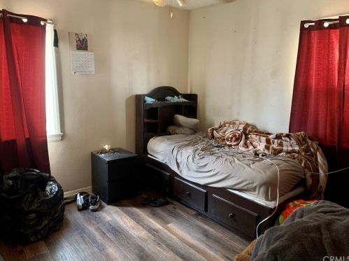 1114 Rose Ave, Compton CA  90221-2617 exterior