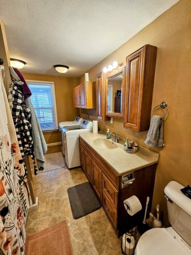 2122 Kane St, La Crosse WI  54603-2024 exterior