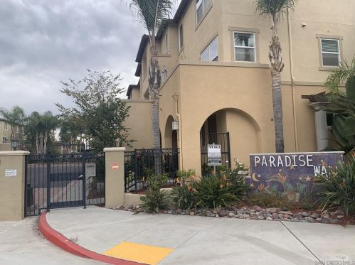 742 Paradise Way, National City, CA 91950-3071