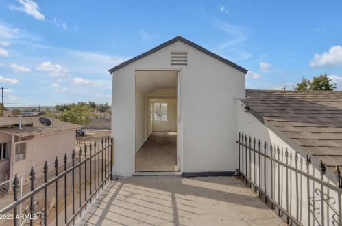 43 Elwood St, Phoenix AZ  85040-1025 exterior