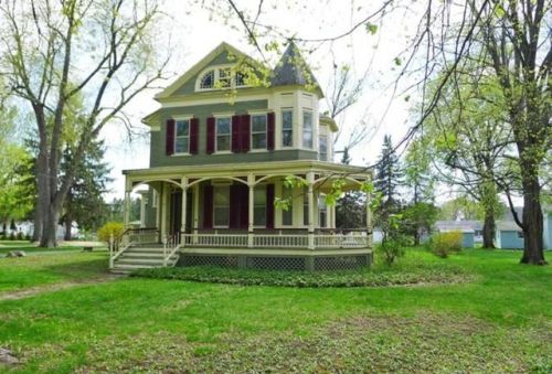 20 Maple Ave, Claverack, NY 12513