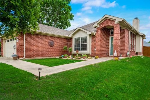 2612 Hilcroft Ave, Denton TX  76210-8019 exterior