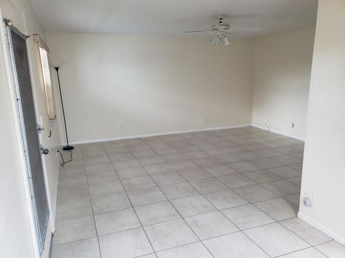 410 Piedmont I, Delray Beach FL  33484-5066 exterior