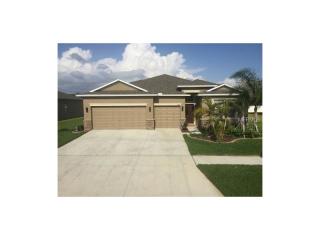 2416 Cumberland Cliff Dr, Ruskin, FL 33570-6339