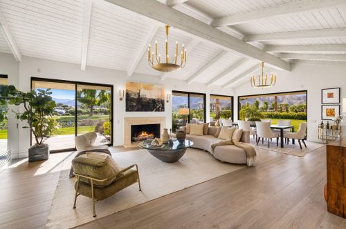 7 Mayfair Dr, Rancho Mirage CA  92270-2586 exterior