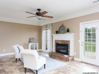 104 Coriander Ln, Harvest, AL 35749-4853