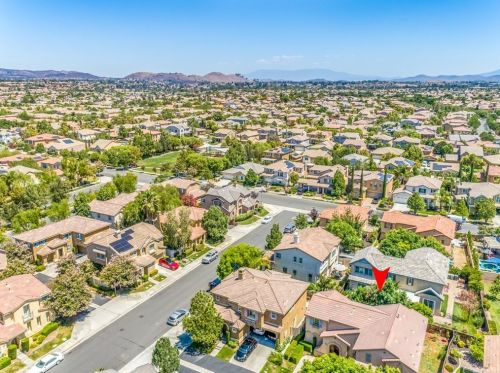 27404 Lock Haven Ct, Temecula CA  92591-4423 exterior
