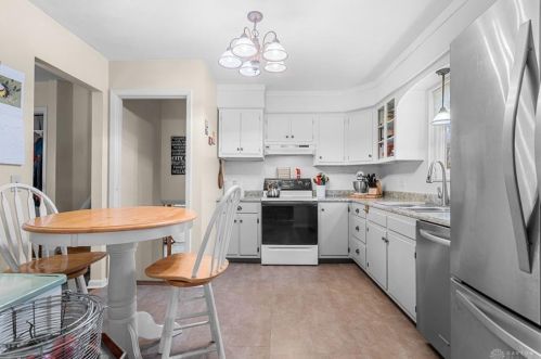 338 Crestway Rd, Englewood OH  45315-9702 exterior