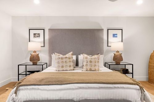 7 Mayfair Dr, Rancho Mirage CA  92270-2586 exterior