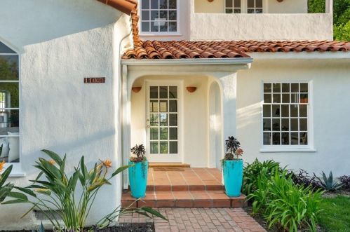 11028 Blix St, North Hollywood, CA 91602-1203