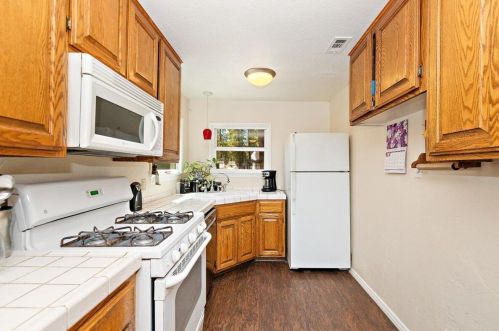 802 Big Bear Blvd, Big Bear City CA  92314-9669 exterior