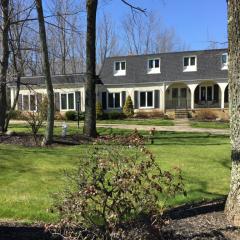 8690 Sherman Rd, Chesterland, OH 44026-2227