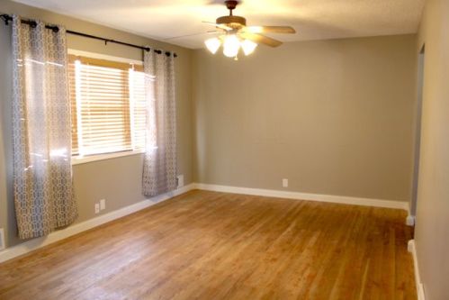 334 Highland Dr, Gretna, NE 68028-4482