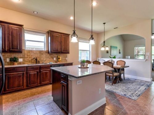 2133 Gregory Crk Dr, Oak Point TX 75068-0050 exterior