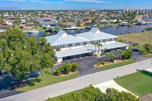 1749 46th Ln, Cape Coral, FL 33904-8753