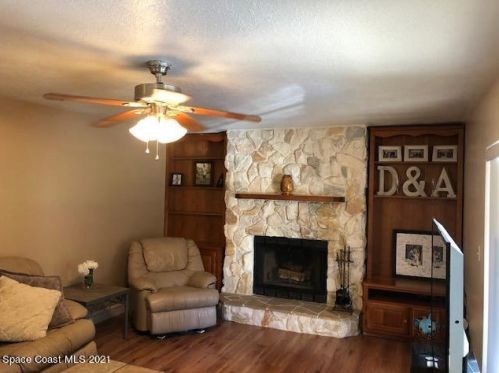 1638 Park Ave, Titusville FL  32780-3310 exterior