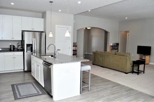 1702 Keela Dr, Pataskala OH  43062-7121 exterior