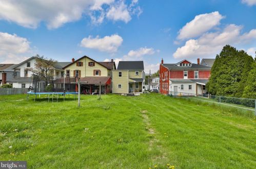 531 Washington St, Slatington PA  18080-1616 exterior