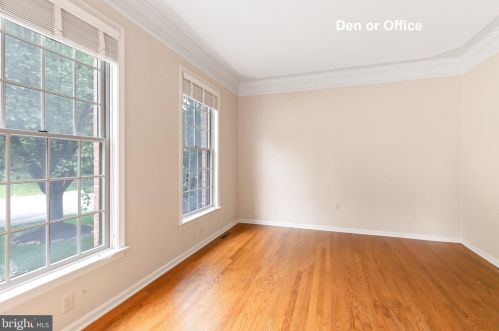 781 Zermatt Dr, Hummelstown PA  17036-9703 exterior