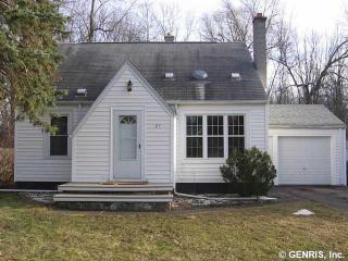 23 River Meadow Dr, Rochester, NY 14623-4812